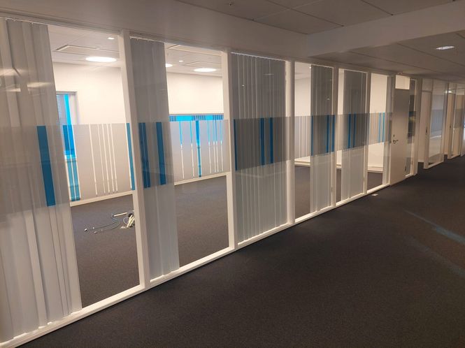 Hovedbilde Glassvegger 120x238 og dører 90x238 – eksklusive