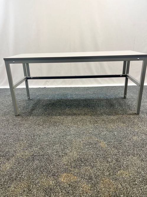 Hovedbilde Arbeidsbenk Workshop stasjonær 300 kg med ...